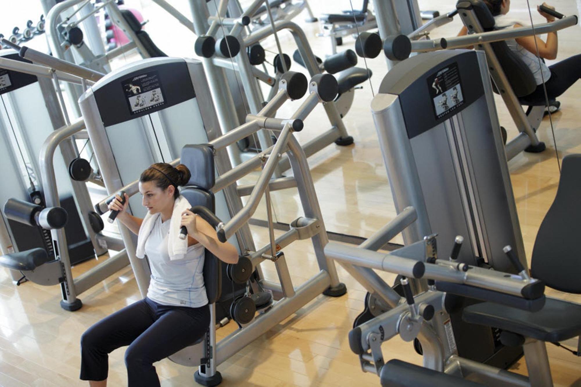 Holiday Inn & Suites Tianjin Downtown By Ihg,Tianjin Drum Tower,Joycity Shopping Mall,Tianjin Ancient Cultural Street,Haihe River,The Porcelain House,Convenient Access To Tianjin Binhai International Airport Exterior photo